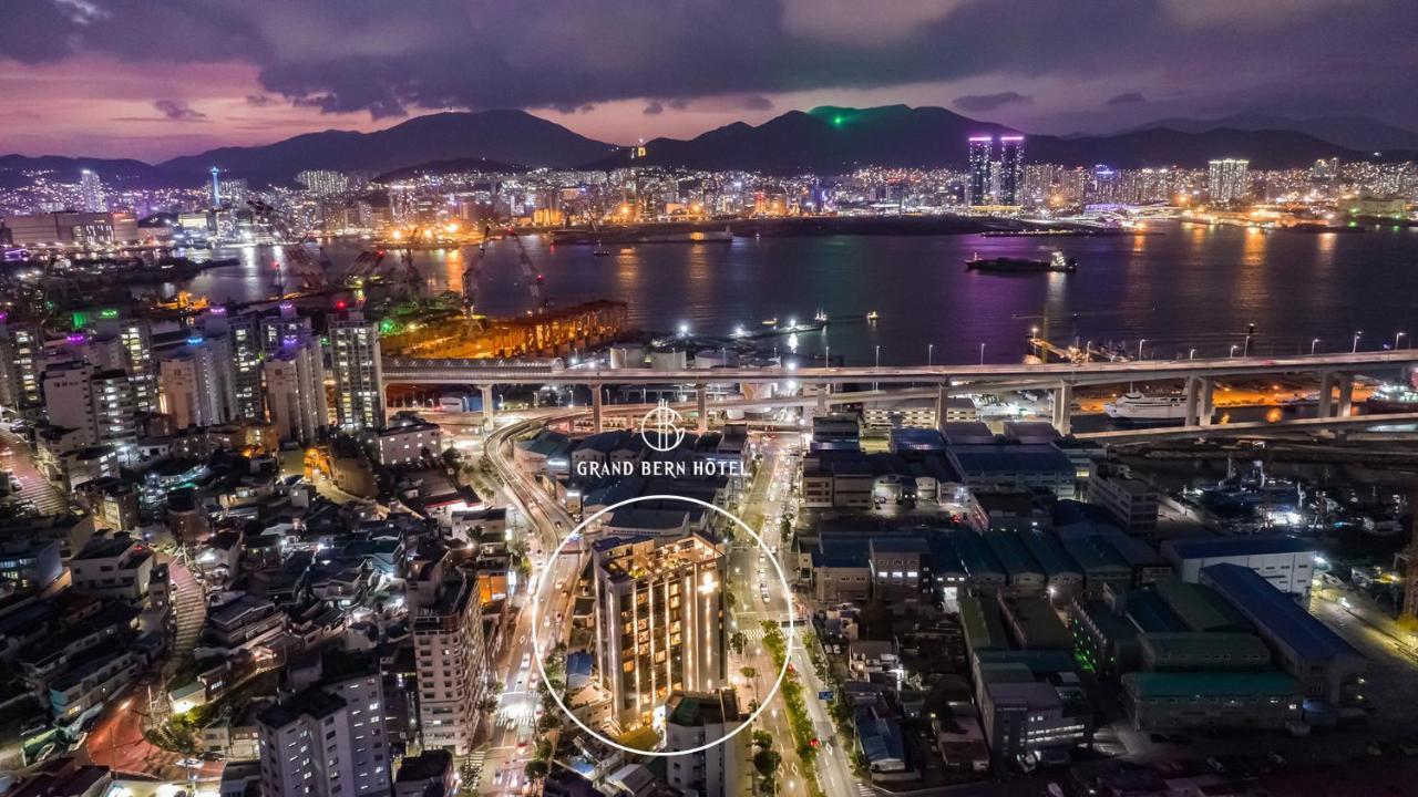 Yeongdo Grandbern Hotel Пусан Экстерьер фото
