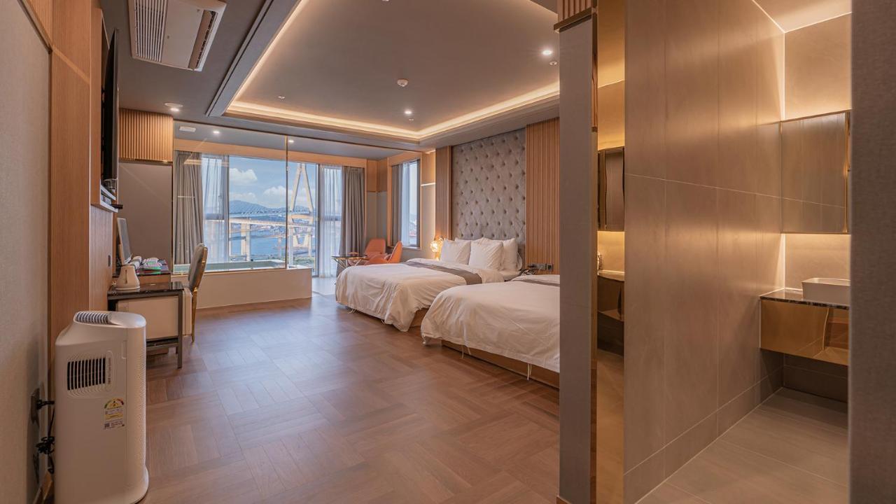 Yeongdo Grandbern Hotel Пусан Экстерьер фото